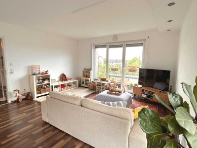 Exklusive 4-Zimmer-Penthouse-Wohnung mit geh. Innenausstattung, Balkon und EBK (gegen Ablöse) in Sel