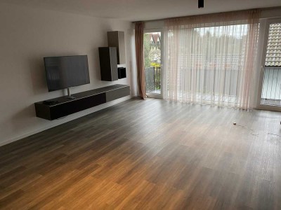 Teilmöblierte, neuwertige 3-Raum-Wohnung mit gehobener Innenausstattung mit EBK / Offenbach Waldheim