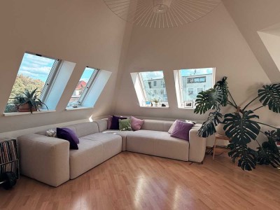 Bright Furnished Penthouse with Terrace in Berlin-Weißensee - Private Landlord
