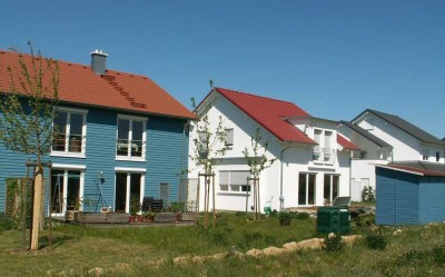 DHH - Haus mit Terrasse, Garten und Carport in Rottenburg