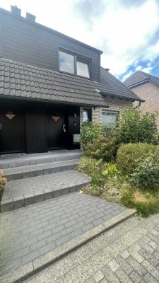 Doppelhaushälfte in Bestlage – sofort bezugsfertig und Maklerfrei
