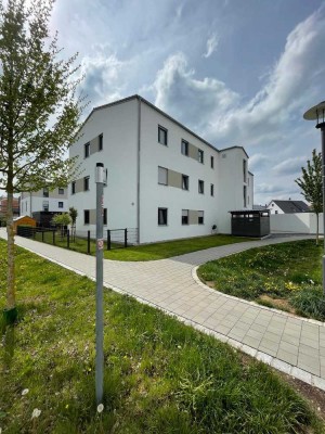 Neuwertige 3-Zimmer-Wohnung mit Balkon und Einbauküche in Barbing