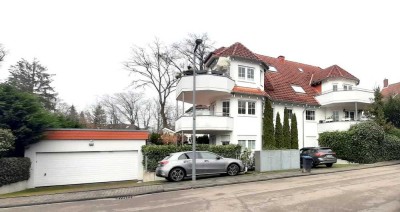 Traumwohnung in Köln-Brück: Helle 3-Zimmer-Wohnung mit großem Balkon, Garage und erstklassiger Lage