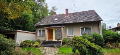Freistehendes Einfamilienhaus in ruhiger Lage mit Ausbaureserve und großem Grundstück, ohne Makler