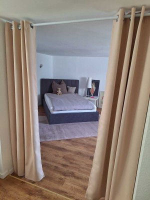 Renovierte, teilmöblierte 2,5-Zi-Wohnung Souterrain, 55 m² ideal für Berufs-/Studienpendler