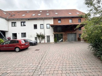 Einzigartige Eigentumswohnung mit Garten für Liebhaber!