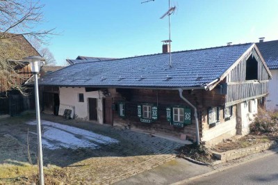 Denkmalgeschütztes Bauernhaus mit Scheune u.v.m in Konzell (OT Gossersdorf)