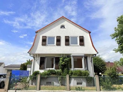 Leben Sie Ihren Traum vom Eigenheim
Das richtige Haus für eine Familie: sofort bezugsfertig!