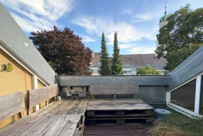 Jetzt oder nie: 3 Zimmer DG Wohnung in Augsburg Göggingen mit Dachterrasse und Garage
