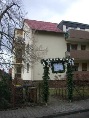 Im 4 Familien Haus schöne 2 1/2 Zimmer,Kochnische, Bad, Einbauküche,  Budenheim