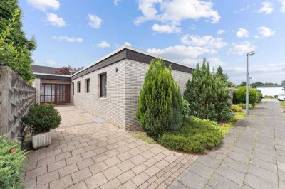 Charmanter Bungalow mit Sonnen-Garten-Terrasse & Garage
