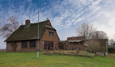 Traumhafte Lage – Charmantes Reetdachhaus