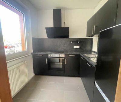 AB SOFORT! Sanierte Singlewohnung mit Einbauküche und Balkon!