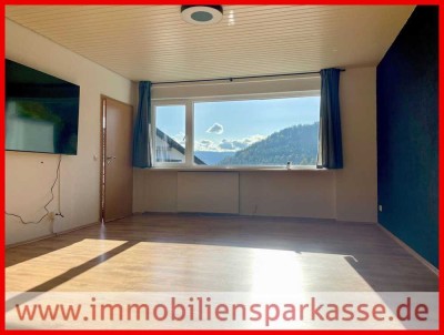 Großzügige Wohnung mit Terrasse und Garage!