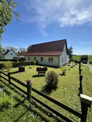 Ihr Haus im Grünen auf der Insel Rügen - neue Heizung / nah an Stralsund