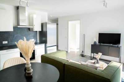 Neuwertige helle 2-Zimmer Wohnung mit sonnigen Balkon im Herzen Grafings