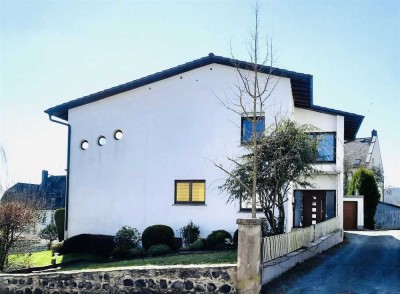 Charmantes Mehrgenerationenhaus mit Einliegerwohnung und gemütlichem Garten in Weilburg