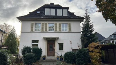 Attraktive und sanierte 2-Raum-DG-Wohnung in Hamm