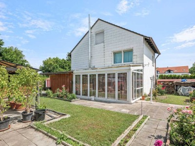 Zentrumsnahes Reiheneckhaus mit großem Grundstück und Anbaupotential in Neufahrn b. Freising