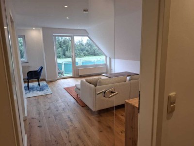 Freundliche 4-Zimmer-Maisonette-Wohnung mit geh. Innenausstattung mit Balkon und EBK in Potsdam
