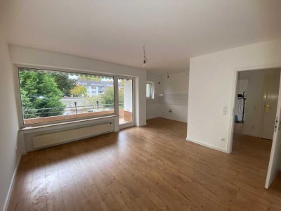 Erstbezug nach Sanierung!!!  Wohnung mit Sonnenbalkon in Krefeld Inrath