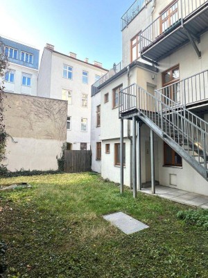 4 Zimmer Maisonettewohnung (EG + 1. Stock) + Eigengarten ca. 51 m² + 1 Balkon ca. 8 m²