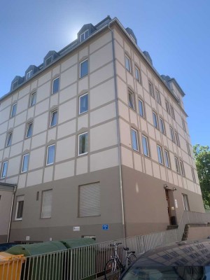 4 Zimmer - Altbauwohnung - Lift - Balkon - Nähe Hbf.