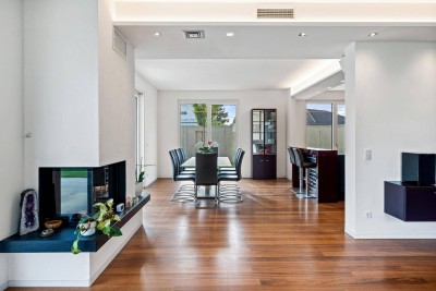 Exklusiv &amp; modern: Großzügige Villa mit Infinity-Pool