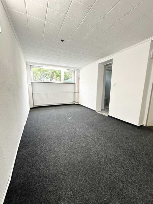 1 Zimmer Appartment / Büro im Keller in guter Lage von Schlebusch nähe Klinikum