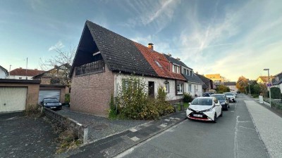 Doppelhaushälfte mit Potenzial in der Südstadt, Nähe Borchener Str.