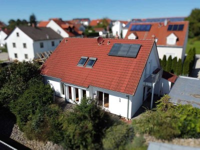 Platz für alle! Großes Haus mit Einliegerwohnung! Solar, neue Heizung - sofort beziehbar.