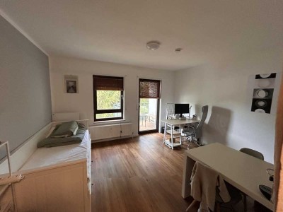 Sanierte 1,5-Raum-Wohnung mit Balkon und Einbauküche in Karlsruhe