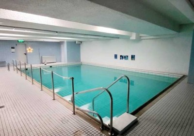 Großzügige 3- Zimmerwohnung mit Schwimmbadnutzung u. Sauna