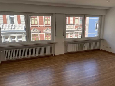 Fußgängerzone Höxter: 3-Zimmer-Wohnung mit Küche und Balkon