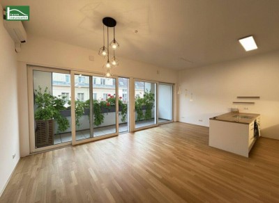 Traumhafte Wohnung in Ruhelage mit 2 Terrassen, Klimaanlage und hochwertiger Ausstattung! Nahe Straßenbahn, S-Bahn und vielen Geschäften!