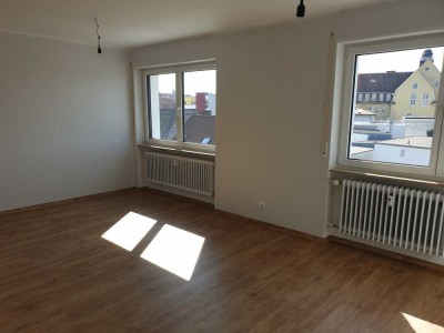 Attraktive 3,5-Zimmer-Wohnung mit Balkon in Laupheim, Neubau-Status