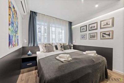 Vollmöblierte 3-Zimmer-Wohnung mit Loggia &amp; zwei getrennt begehbaren Schlafzimmern! (WG-tauglich) 5 Gehminuten zur Mariahilfer-Straße