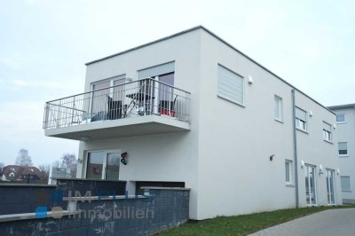 Die erste Wohnung - gleich mit Garten und Terrasse! Wunderbar helle und neue 2 Zi- Whg. im EG + TG