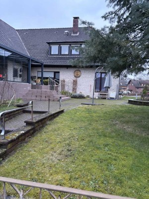 Helle 2 Zimmer Dachgeschoss Wohnung mit Einbauküche in ruhiger Lage von Garbsen