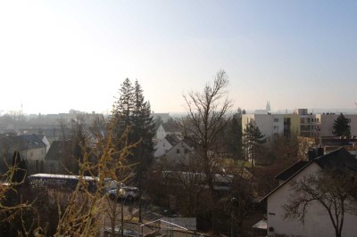 Geräumige 3,5 ZKB-Wohnung mit Domblick am Sallerner Berg