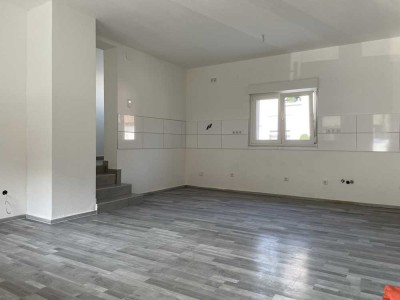 Attraktive 2-Zimmer-Wohnung mit Terrasse  in Steinmauern