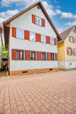 Zwei auf einen Streich - Altstadthaus und charmantes Ferienhaus am Bachlauf