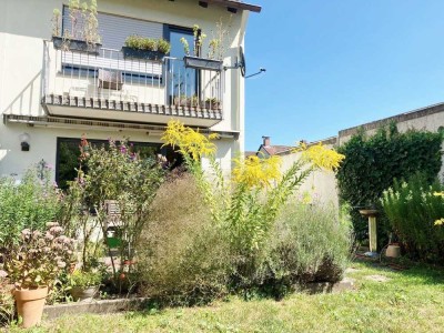 Charmantes Reihenendhaus mit Garage und schönem Garten in Schwabach-Wolkersdorf