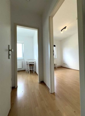 Helle 1-Zimmer-Wohnung // Seekoppelweg 10, Kiel-Russee