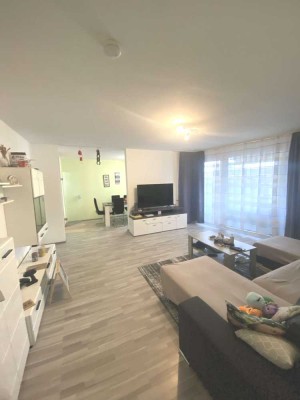 Moderne 4- Zimmer- Eigentumswohnung mit   Balkon & Aufzug in gepflegter Lage von Mörfelden-Walldorf