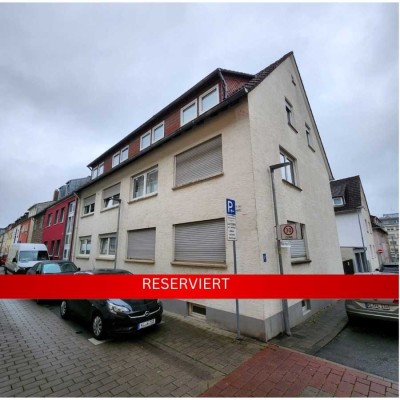RESERVIERT Zentral gelegene Erdgeschosswohnung mit guter Aufteilung und Stellplatz in Kaiserslautern