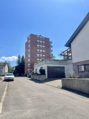 Stilvolle, modernisierte 3-Raum-Wohnung mit geh. Innenausstattung mit Balkon und EBK in Eppingen