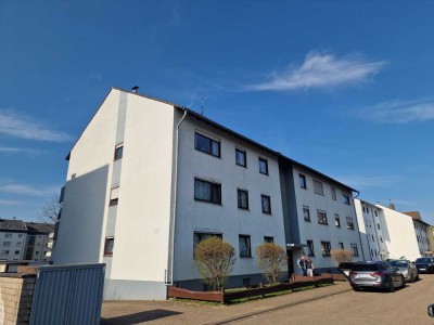 Moderne Wohnung inkl EBK und Garage in ruhiger dennoch Zentraler Wohngegend