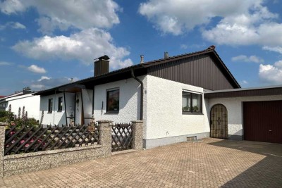 Ruhig gelegen - und doch nicht ab vom Schuss! Bungalow in Feldkirchen bei Straubing