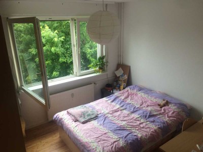Hedderheim / Sonnige 2 Zimmer Wohnung